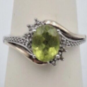 Vintage Alwand Vahan 10k Kt Yellow Gold & 925 Diamond and Peridot Ring Size 7